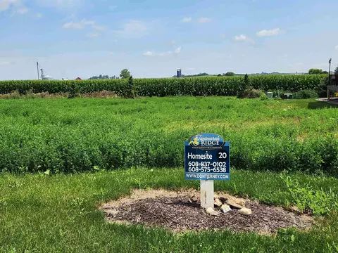 859 Capitol Dr, Dane, WI 53529