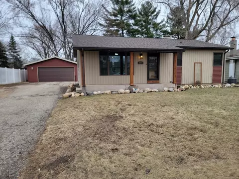 2277 Pioneer Dr, Beloit, WI 53511