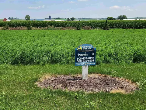 855 Capitol Dr, Dane, WI 53529