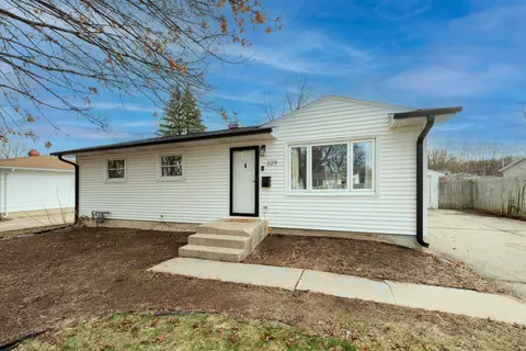 229 Crystal Ln, Madison, WI 53714