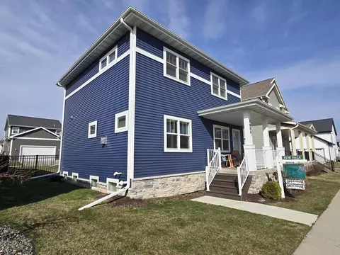 4886 Tat Soi Rd, Fitchburg, WI 53711