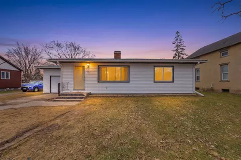 307 N Main St, Reeseville, WI 53579