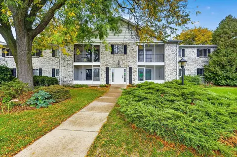 1506 Wheeler Rd #H, Madison, WI 53704