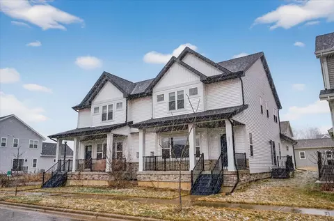 2817 Frisee Dr, Fitchburg, WI 53711