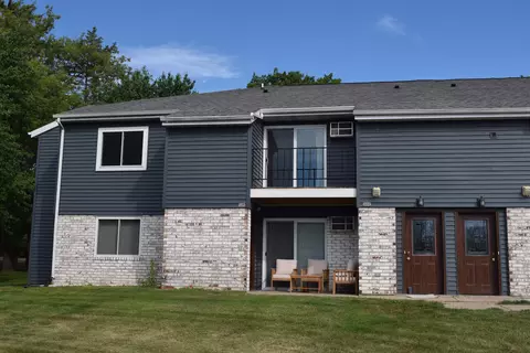 306 Whispering Pines Way, Fitchburg, WI 53713