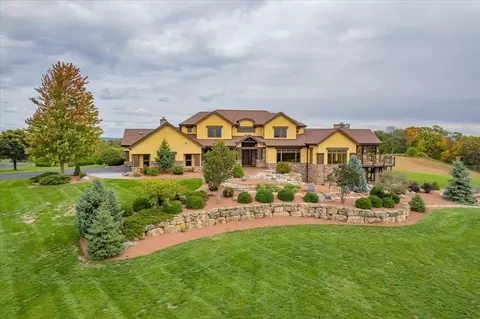 s10970 Butternut Road, Spring Green, WI 53588