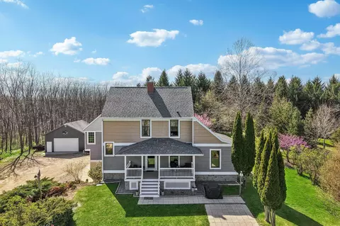 9224 Fargo Rd, Mount Horeb, WI 53572