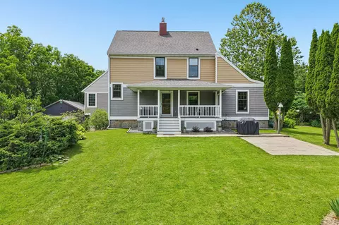9224 Fargo Rd, Mount Horeb, WI 53572