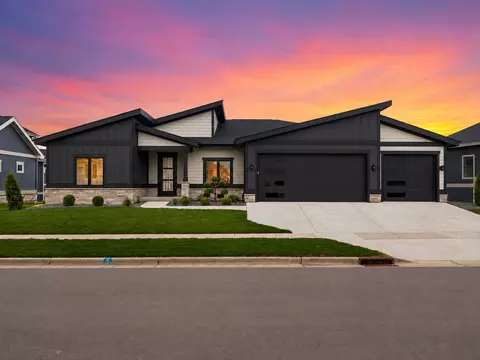 1403 Atlas Trl, Waunakee, WI 53597