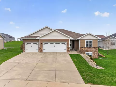 212 W Gonstead Rd, Mount Horeb, WI 53572