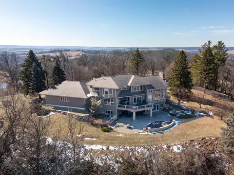 1 Hoffman Rd, Elizabeth, IL 61028
