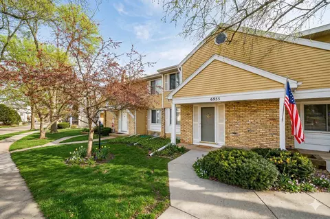 6955 Park Ridge Dr, Madison, WI 53719