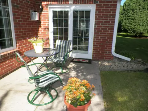 855 N High Point Rd #855, Madison, WI 53705