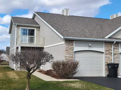 2241 Tallgrass Ct #12, Beloit, WI 53511