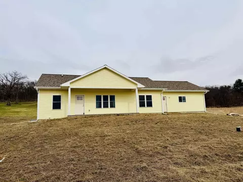 N2577 Pine Tree Road, Monroe, WI 53566