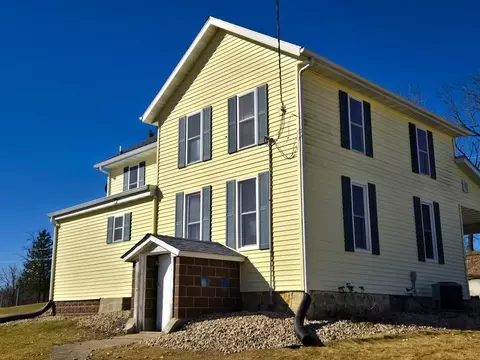 4239 Reeson Rd, Barneveld, WI 53507