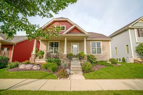 722 Color Peak Rd, Verona, WI 53593