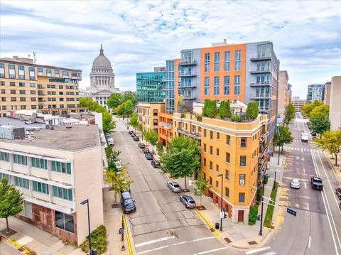 121 S Hamilton St #2, Madison, WI 53703