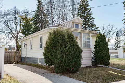 60 W Cotton St, Fond Du Lac, WI 54935