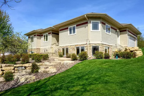 325 Breckenridge Rd, Verona, WI 53593
