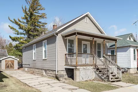 131 W Cotton St, Fond Du Lac, WI 54935