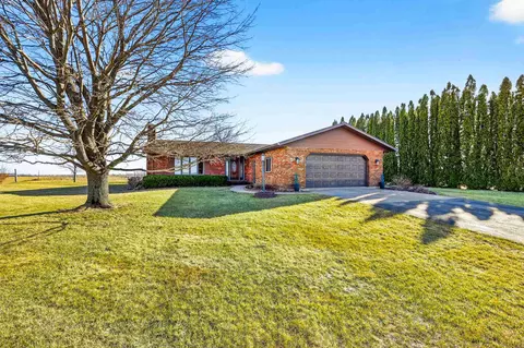 15011 Dublin Rd, Darlington, WI 53530