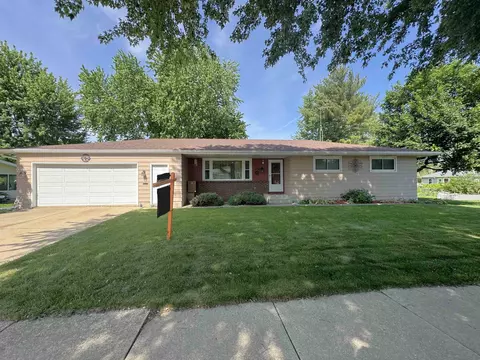 723 27th Ave, Monroe, WI 53566
