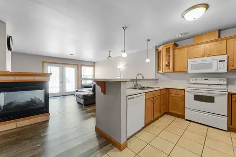 114 Pilgrim Dr #9, Wisconsin Dells, WI 53965