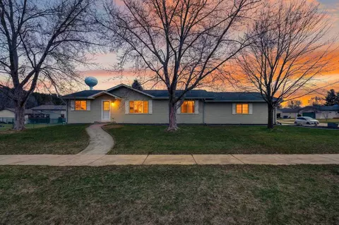 204 Westcott St, Pardeeville, WI 53954