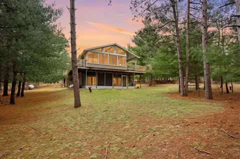1008 Gem Ave, Wisconsin Dells, WI 53965