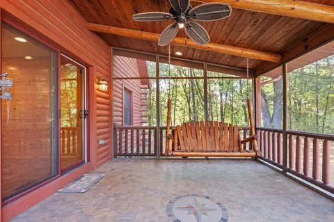 237 Oakbrook Dr, Wisconsin Dells, WI 53965