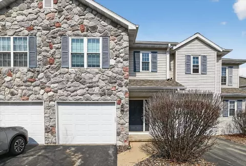 213 N Musket Ridge Dr, Sun Prairie, WI 53590