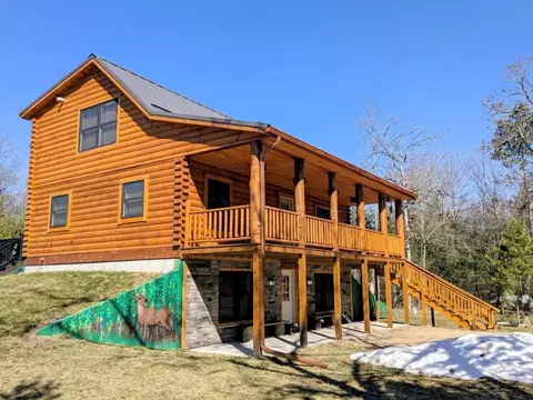 2423 9th Dr, Adams, WI 53910