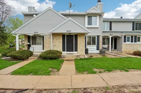 6922 Park Ridge Dr, Madison, WI 53719