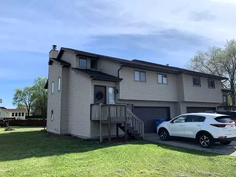 303 Church St, Fall River, WI 53932