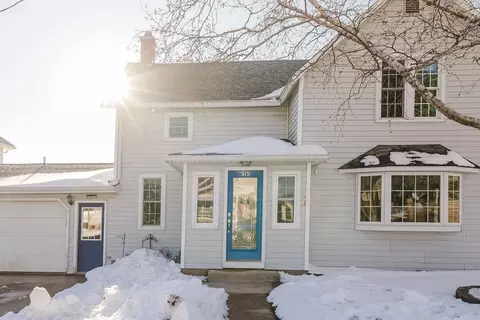 519 Delaney St, Highland, WI 53543