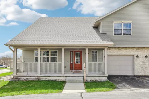 224 Hometown Ave #13, Fall River, WI 53932