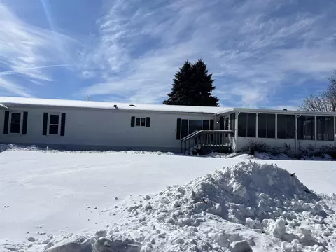 90 London Dr #90, Sparta, WI 54656