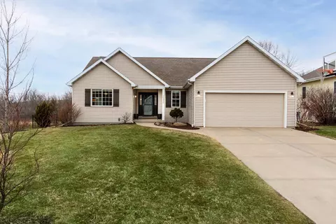 10886 Diamond Cir, Blue Mounds, WI 53517