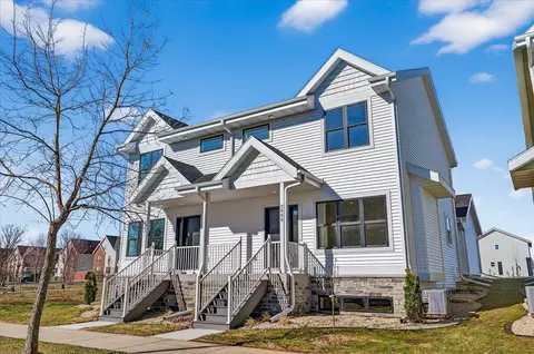 2809 Crinkle Root Dr, Fitchburg, WI 53711