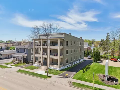 108 N Main St, Edgerton, WI 53534