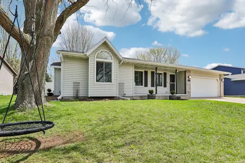 1008 Eric Ln, Waunakee, WI 53597