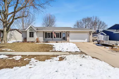 1008 Eric Ln, Waunakee, WI 53597