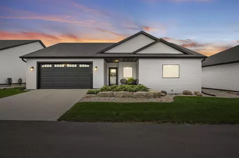 215 Boann Ter, Belleville, WI 53508