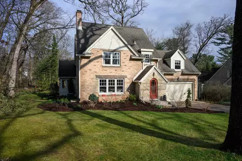 3316 Blackhawk Dr, Madison, WI 53705