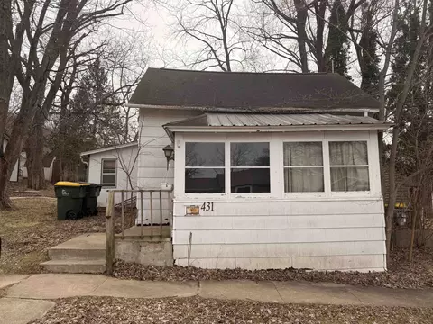 431 E South St, Richland Center, WI 53581