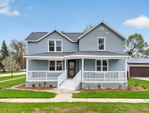 210 N Farmer St, Princeton, WI 54968