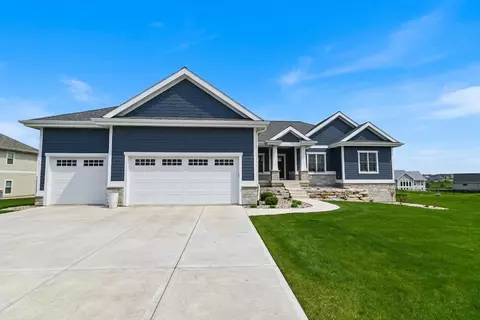 6653 Morning Dew Ln, Sun Prairie, WI 53590