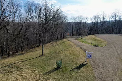 4932 4944 Orion Ct, Cassville, WI 53806