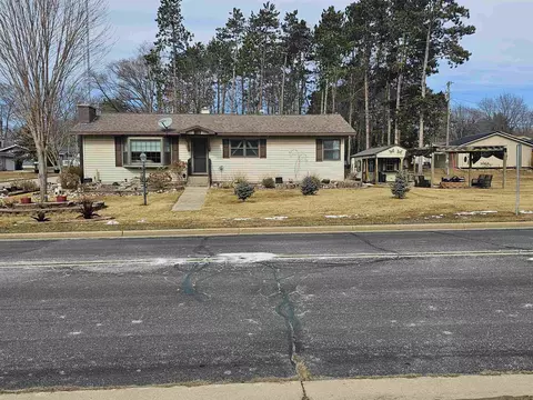 145 Forest Ln, Montello, WI 53949
